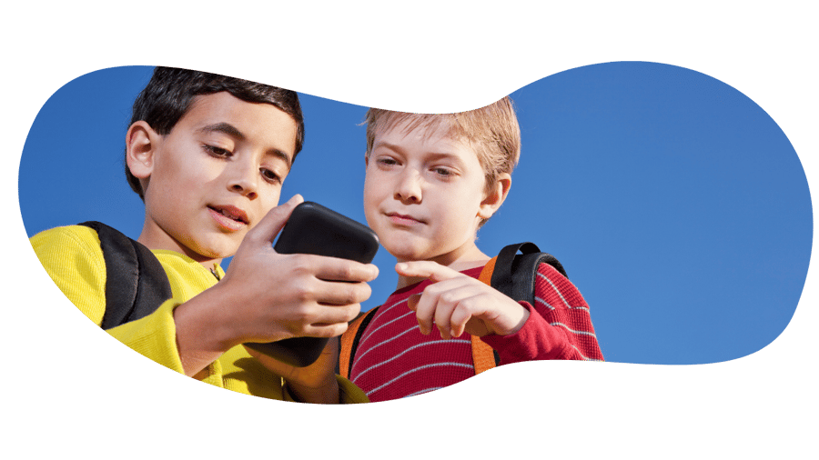 Celular na escola- desafios e caminhos após a nova lei